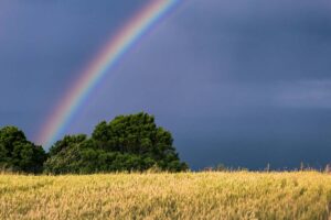 maltempo con arcobaleno