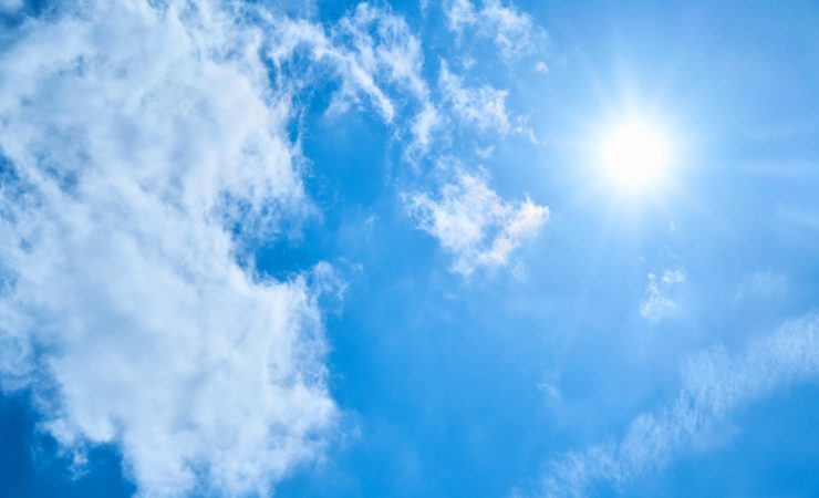 cielo soleggiato