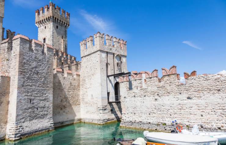 castello scaligero di sirmione