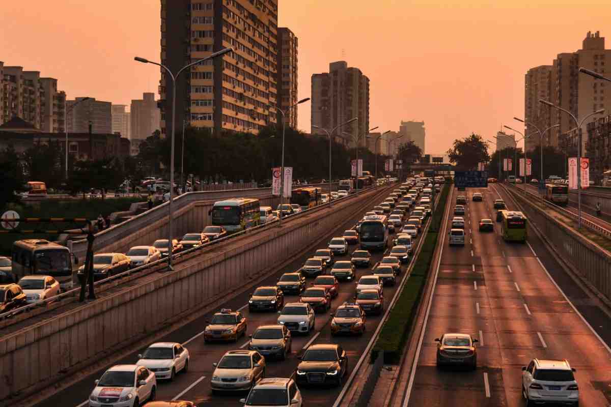 autostrada vista dall'alto 